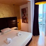 Diamond Boutique - Centre 3*
