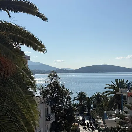 Diamond Boutique Hotel - City Centre 3*