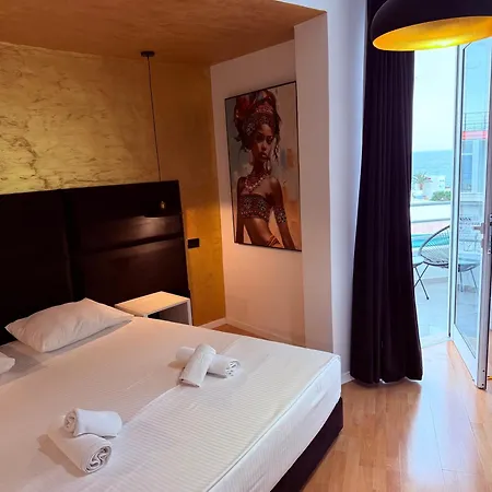 Diamond Boutique Hotel - City Centre 3*