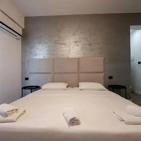 Diamond Boutique Hotel - City Centre 3*