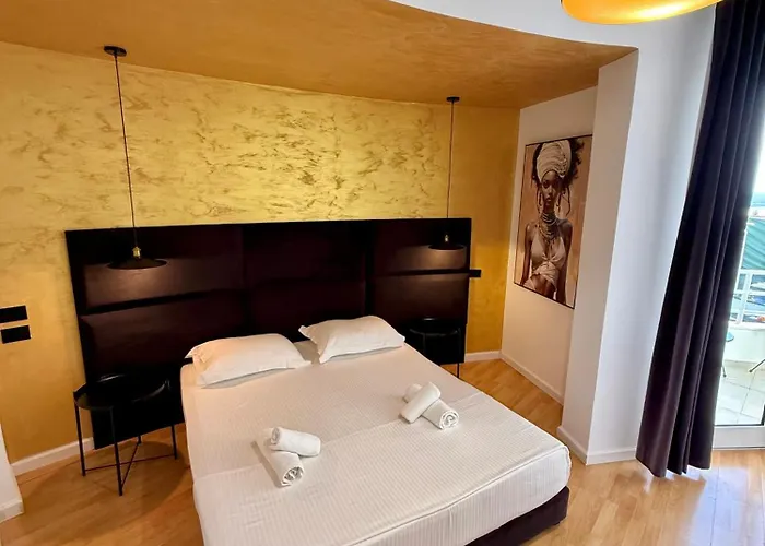 Diamond Boutique - Centre Hotel Sarandë