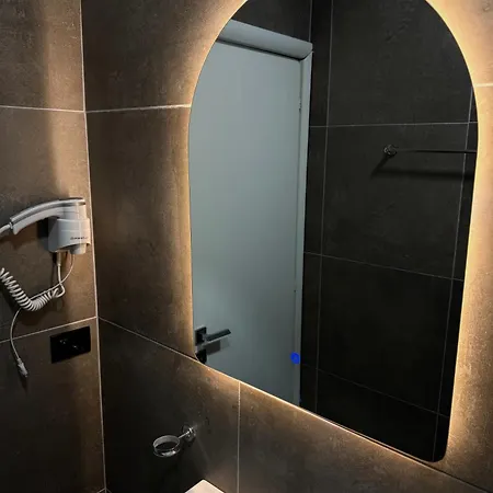 Diamond Boutique Hotel - City Centre Отель 3*